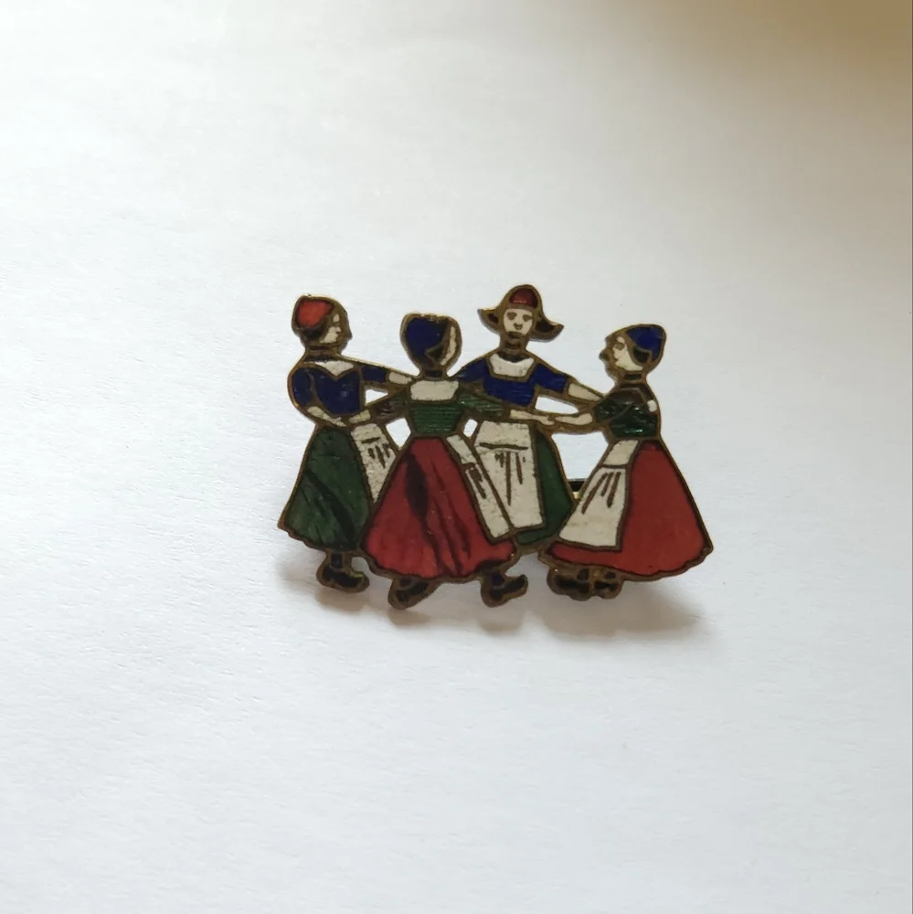 Vintage Holland Dutch Girls Folk Dancing Handmade Pin Brooch Enamel